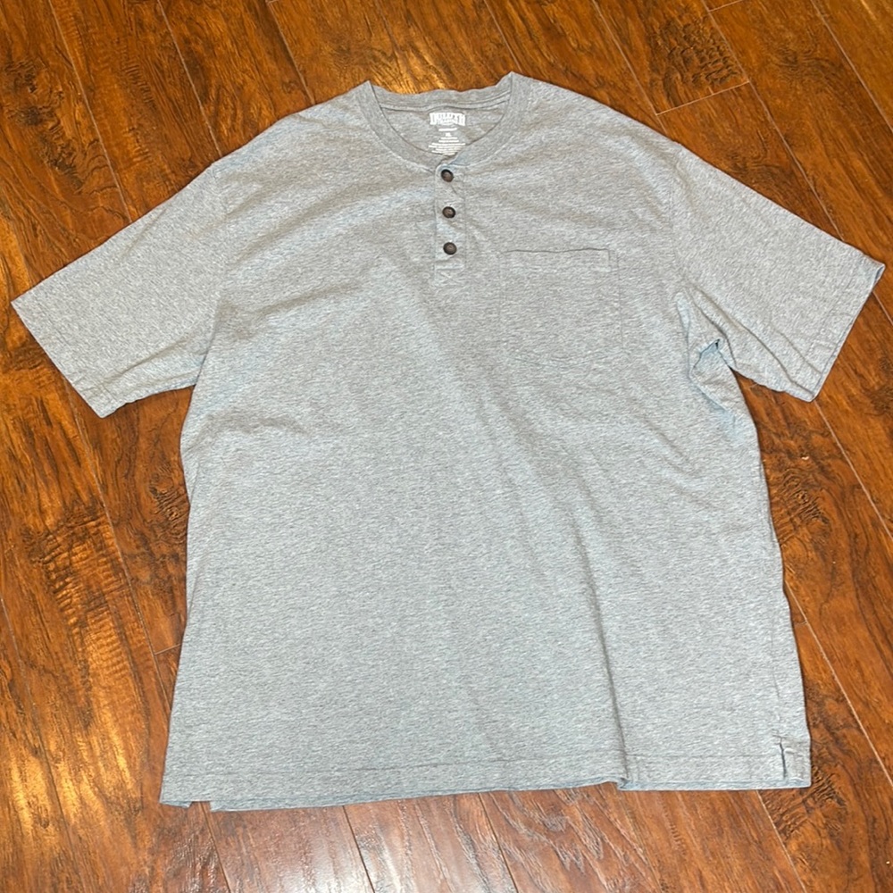 Duluth Trading Shirt Mens XL Gray Longtail T Henley Short Sleeve Workwear Tee